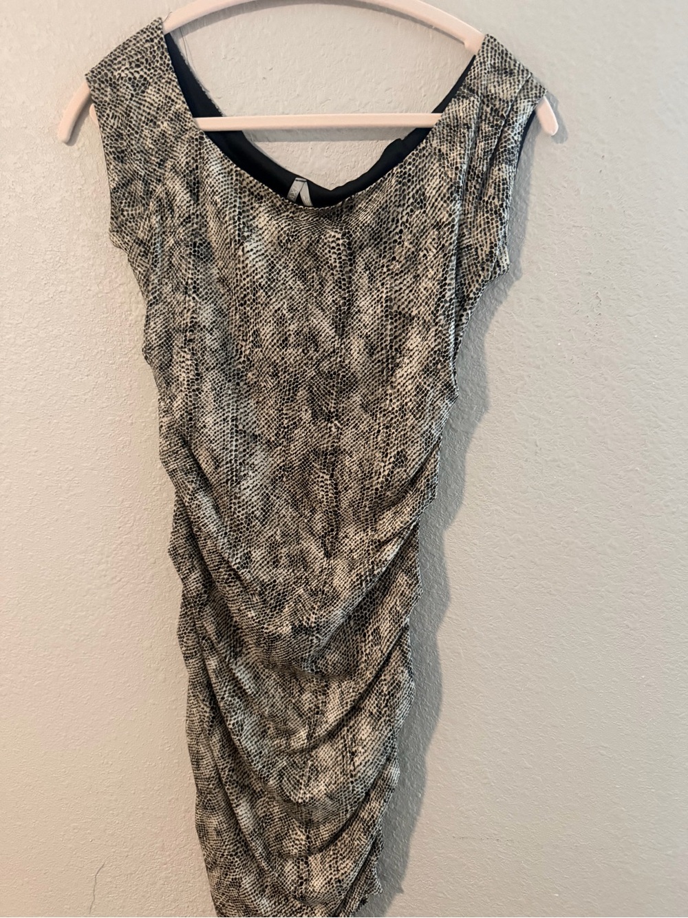 Max Rave Black & White Ruched Midi Dress